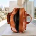 Gemini_Generated_Image_de1eekde1eekde1e Morral Ejecutivo de Cuero Garantizado con Múltiples Bolsillos